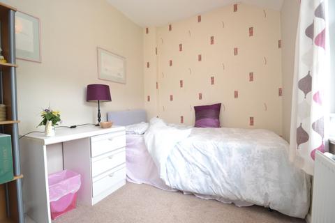 58 Thackley Road, Bradford, BD10 0SB