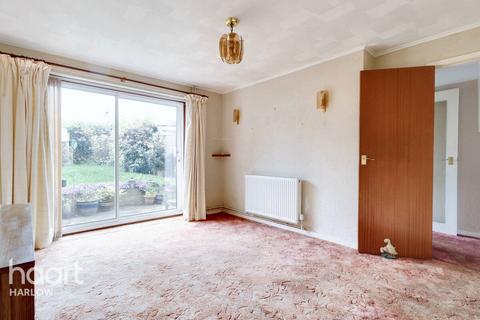 12 Latton Green, Harlow, CM18 7EP