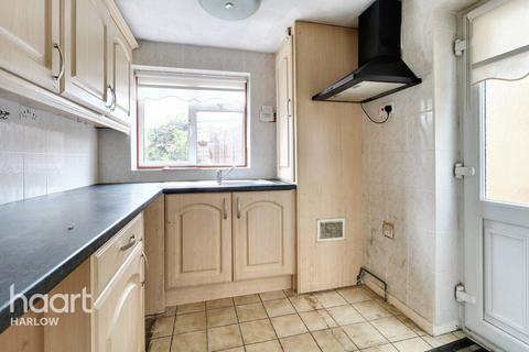 12 Latton Green, Harlow, CM18 7EP