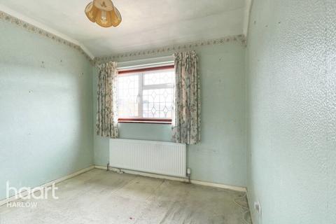 12 Latton Green, Harlow, CM18 7EP