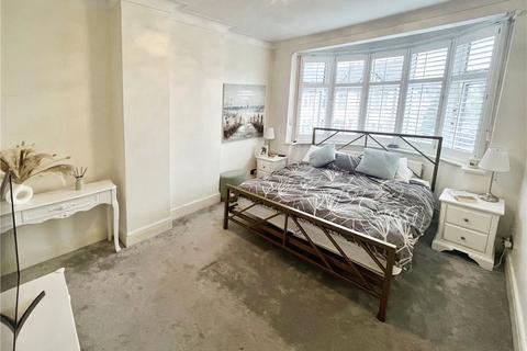 3 bedroom semi-detached house for sale, Tickfield Avenue, Southend-on-Sea, Essex