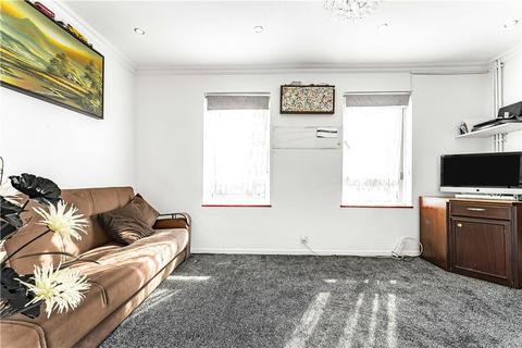 26 Burnett Close, London, E9 6ET
