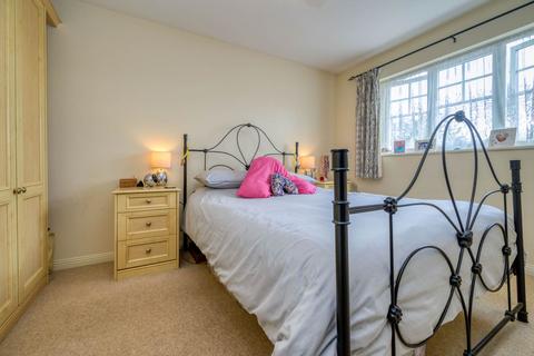 2 Clonmel Close, Caversham, Reading, RG4 5BF