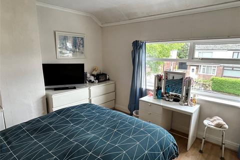 2 bedroom semi-detached house for sale, Laverton Road, East Bowling, Bradford, BD4