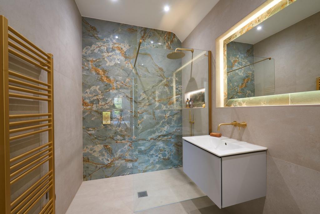 Ensuite