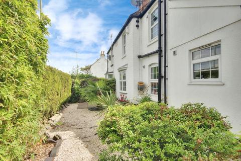 2 bedroom cottage for sale, Painswick Road, Gloucester, GL4