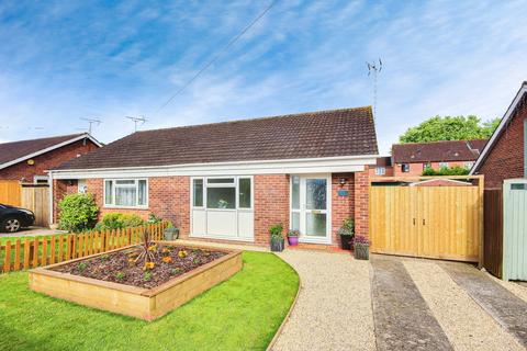 2 bedroom bungalow for sale, The Holly Grove, Quedgeley, Gloucester, GL2