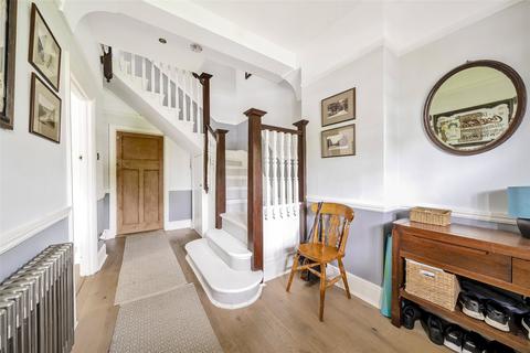 17 Pollards Hill North, London, SW16 4NJ