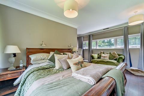 Four Seasons Ferry Road, Bray, Maidenhead, SL6 2AT