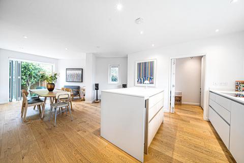 4 bedroom end of terrace house for sale, Rycott Path, East Dulwich