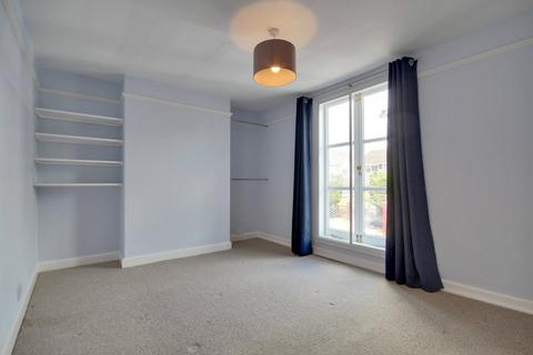 2 bedroom maisonette for sale, Southampton Road, Lymington, SO41