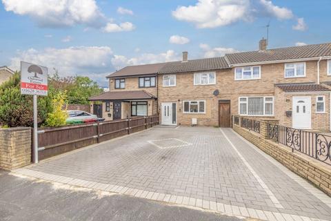 12 Marescroft Road, Slough, SL2 2LW