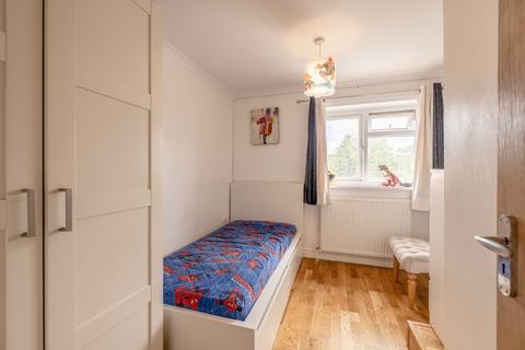 12 Marescroft Road, Slough, SL2 2LW