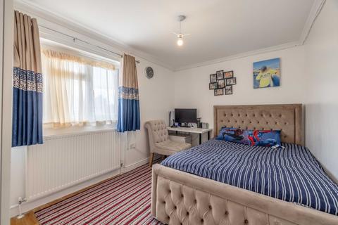 12 Marescroft Road, Slough, SL2 2LW