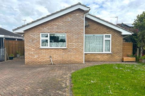 4 bedroom detached bungalow for sale, Elizabeth Crescent, Ingoldmells, Skegness, Lincolnshire, PE25 1NQ