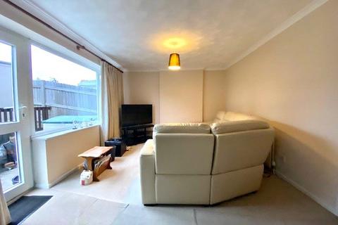 3 bedroom terraced house to rent, Chandler's Ford, Hampshire SO53