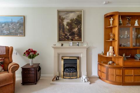 2 bedroom retirement property for sale, Massetts Road, Horley, Surrey, RH6