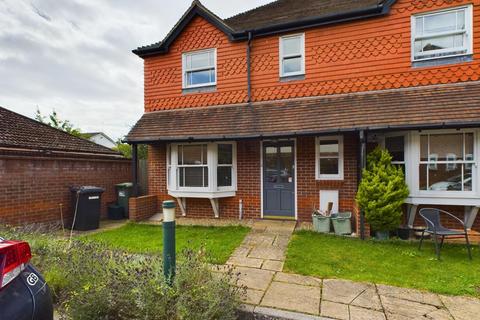 3 bedroom townhouse to rent, Pangbourne Place, Pangbourne, RG8