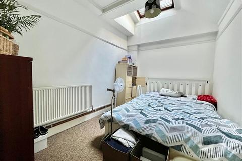 2 bedroom ground floor flat for sale, Manor Road, Paignton