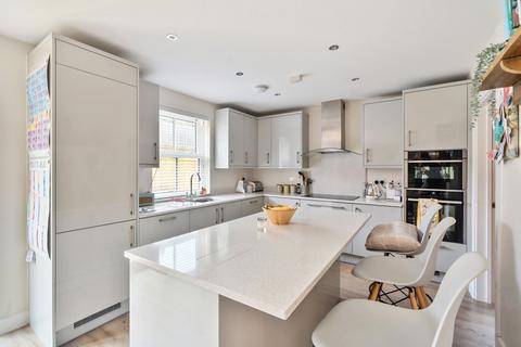 4 bedroom detached house for sale, Weatherall Close, Bishops Waltham, Southampton, Hampshire, SO32