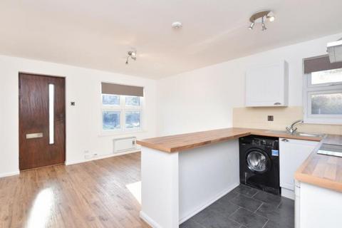 1 bedroom terraced house to rent, Bradfield Close, Guildford GU4