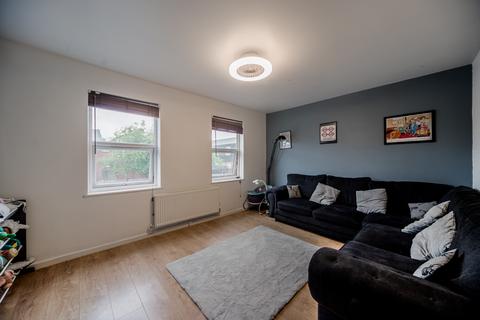3 bedroom townhouse for sale, Whitmore Close, London N11