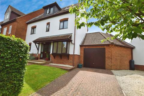 3 bedroom semi-detached house for sale, Celeborn Street, South Woodham Ferrers, Chelmsford, Essex, CM3