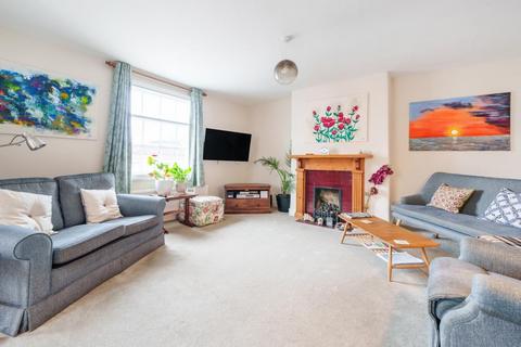 Abingdon - 2 bedroom flat for sale