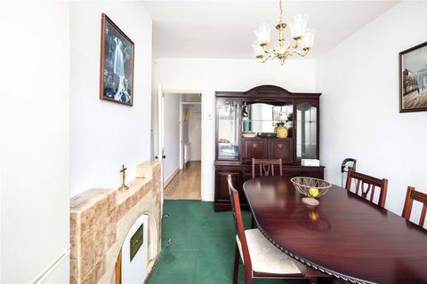 32 Chailey Street, London, E5 0RX