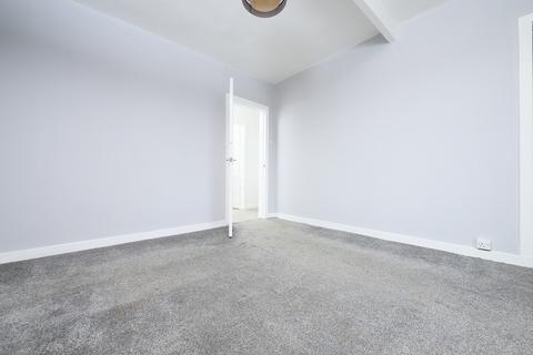 2 bedroom flat for sale, Jura Street, Greenock, PA16
