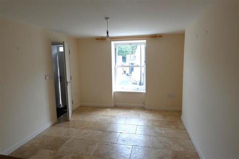 4 bedroom townhouse to rent, St Brides Road, Little Haven, Haverfordwest