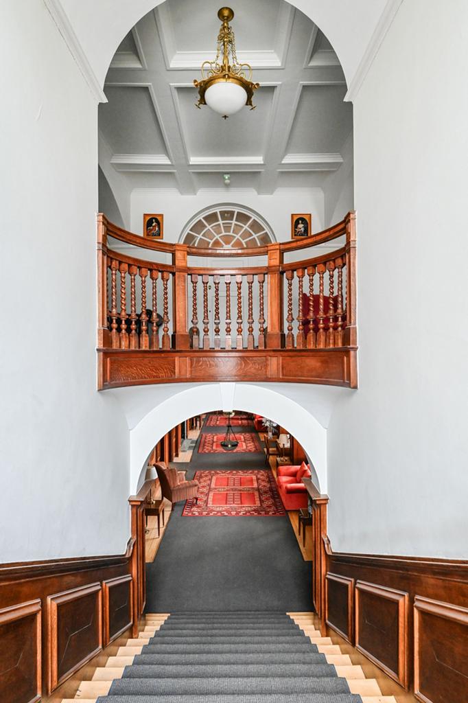 Communal stairway