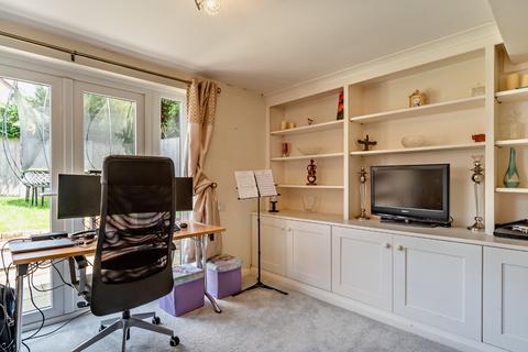 46 Bosman Drive, Windlesham, GU20 6JW