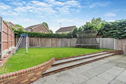 46 Bosman Drive, Windlesham, GU20 6JW