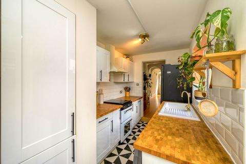 46 Lower Field Road, Reading, RG1 6AR