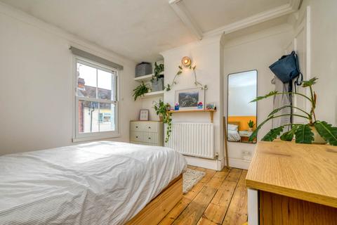 46 Lower Field Road, Reading, RG1 6AR