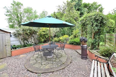 Flat, 67a Grovelands Road, London, N13 4RJ