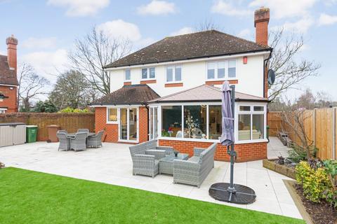 1 Marrabon Close, Sidcup, DA15 9EF