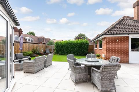 1 Marrabon Close, Sidcup, DA15 9EF