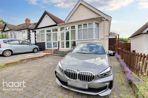 3 bedroom semi-detached bungalow for sale, Tomswood Hill, Barkingside