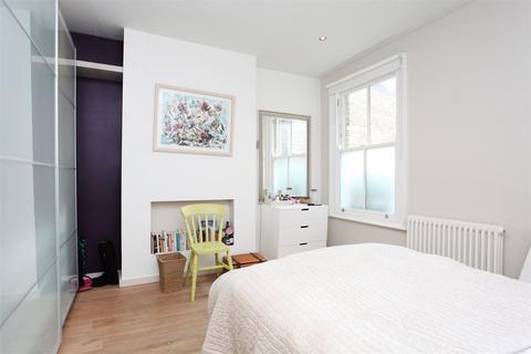 2 bedroom flat to rent, Prince of Wales Terrace, Chiswick W4