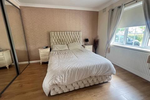 57 Elm Tree Avenue, Frinton-on-sea, CO13 0BB