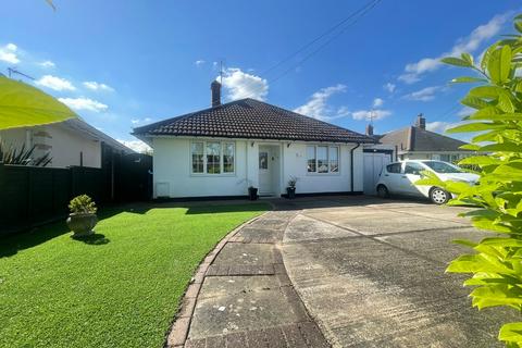 57 Elm Tree Avenue, Frinton-on-sea, CO13 0BB