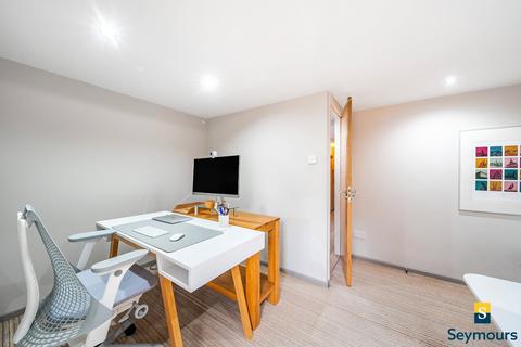26 Cheselden Road, Guildford, GU1 3SB