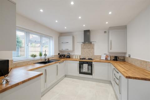 3 bedroom detached house for sale, Middle Hollow Drive, Lyppard Hanford, Worcester, WR4 0HU