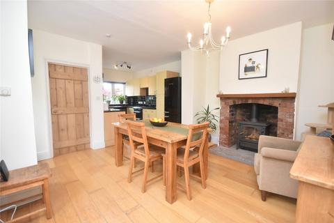 3 bedroom semi-detached house for sale, Hereford Road, Ledbury, Herefordshire, HR8