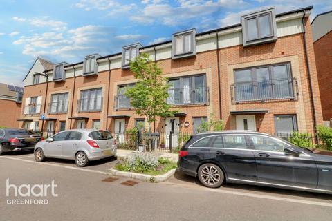 3 bedroom terraced house for sale, Lockwood Road, Southall