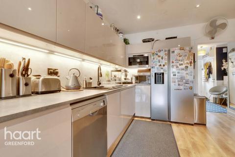 16 Lockwood Road, Southall, UB2 4BA