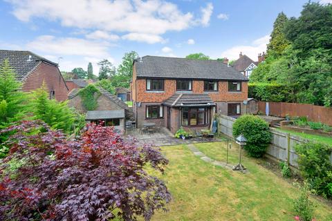 4 bedroom semi-detached house for sale, Crofts Close, Godalming GU8