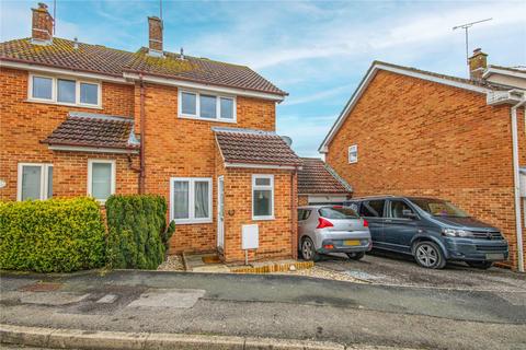 2 bedroom semi-detached house to rent, Woodshaw, Royal Wootton Bassett SN4